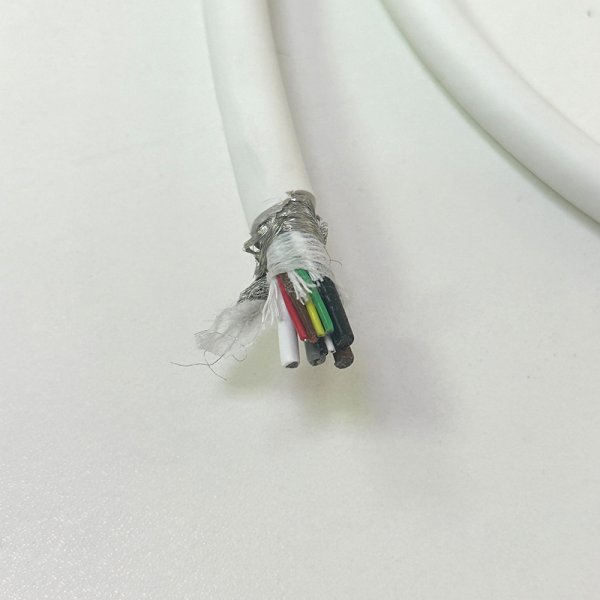 MRI cable features 4 coaxial lines and 8 electronic wires